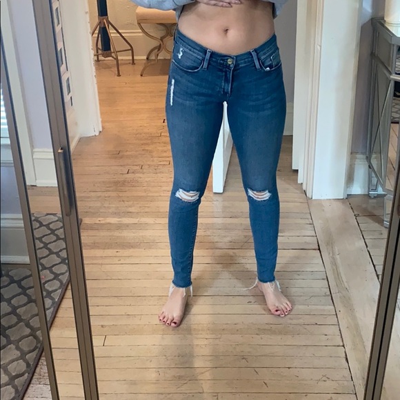 Frame Distressed Skinny Jeans - Picture 14 of 15